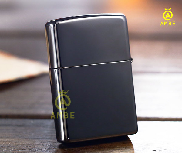 Zippo chạm khắc