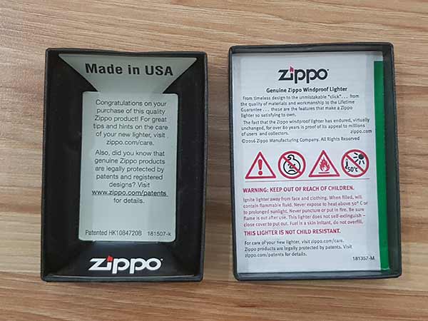 bộ hộp zippo gồm những gì