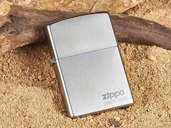 bật lửa Zippo chrome