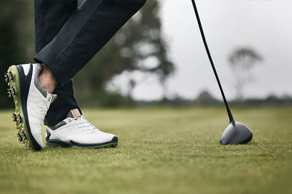 Top 7 hãng giày chơi golf nổi tiếng nhất thế giới